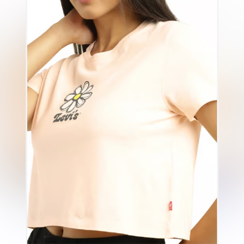 Levi's | Jodie peachy Pink Daisy Graphic crop Y2K T-Shirt - Picture 1 of 5